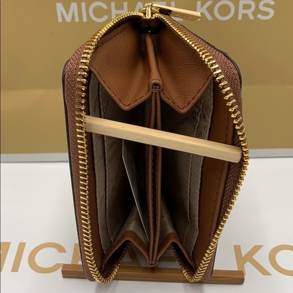 MICHAEL KORS JET SET TRAVEL MD ZA CARD CASE - Picture 9 of 16